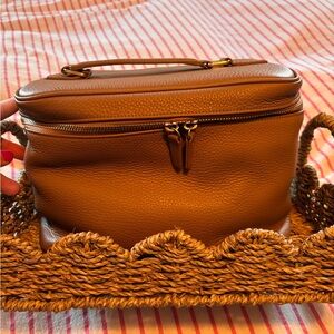 Leatherology Camel Leather Top-Handle Train Case